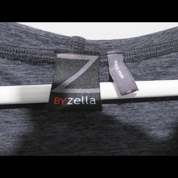 Z by Zella Hoodie Charcoal Gray Dynamic Pullover Lightweight Moisture Wicking - Picture 2 of 7